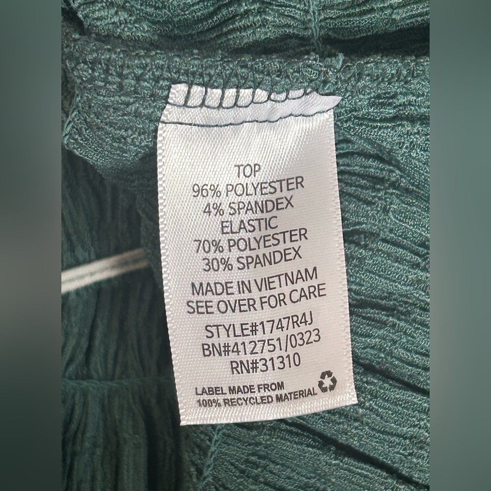 NWT Piper Off The Shoulder Knit Top - Picture 6 of 7